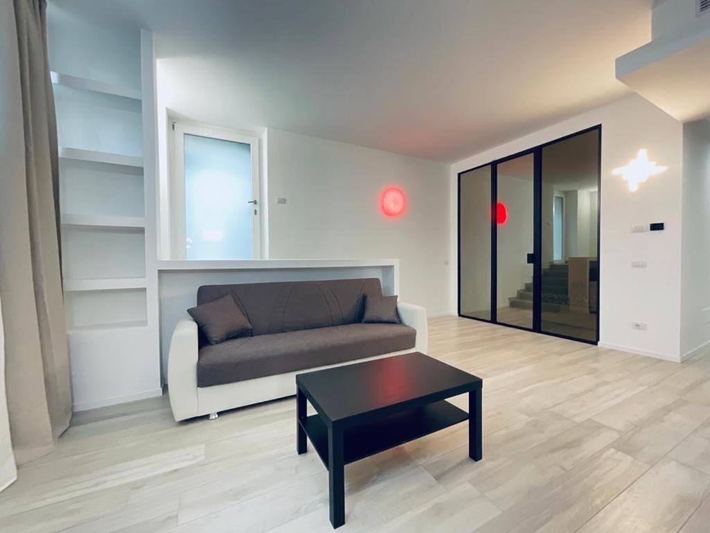 New In Central Apartment *